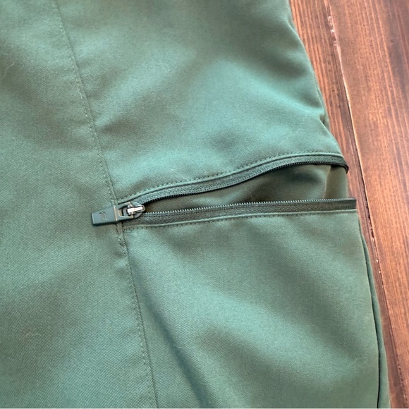 Fabletics Hunter Green Joggers Scrub Pants - Picture 11 of 15
